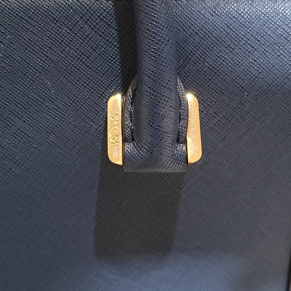 Authentic mcm bag - Picture 4 of 6